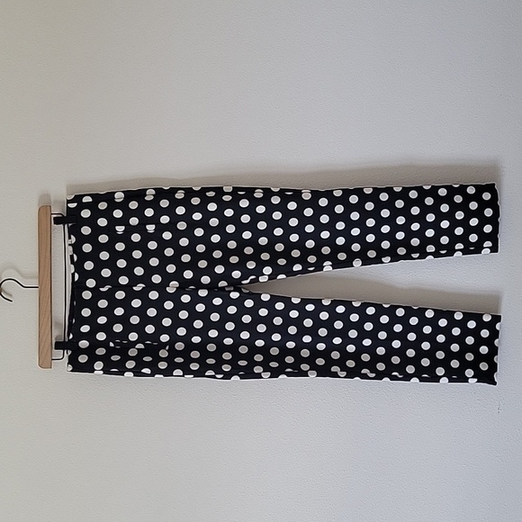 Chico's Pants - Chico's Black Polka Dot So Slimming Juliet Slim Leg Pull-on Pants Size Small/4